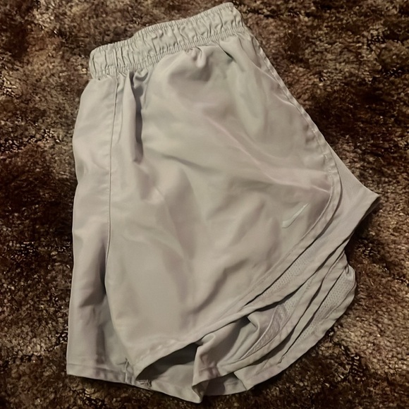 SHORTS!! - Picture 4 of 11
